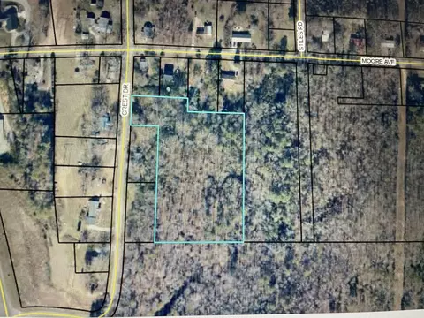 1005 Crest Dr, Lafayette, GA 30728