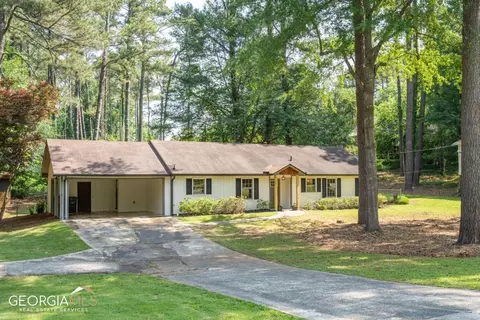 1143 Ramblewood Dr NE, Marietta, GA 30066