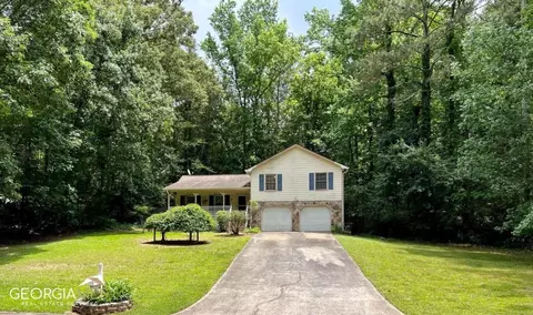 5378 Secretariat Ln, Sugar Hill, GA 30518