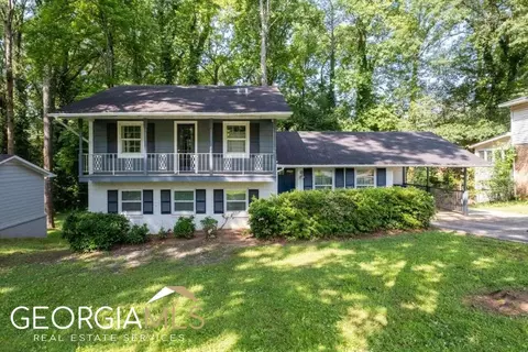 3911 Wedgefield Cir, Decatur, GA 30035