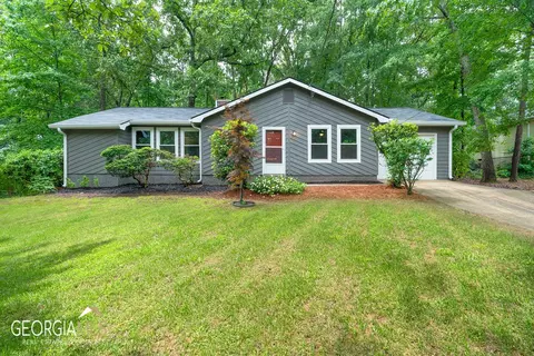 5975 Sumter Dr, Douglasville, GA 30135