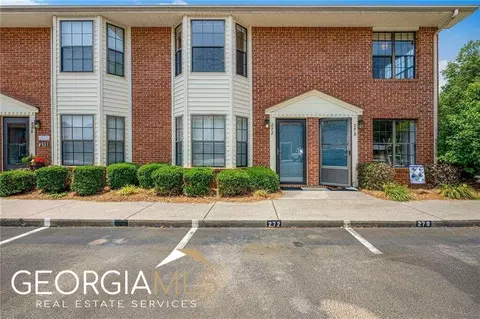 272 Mount Vernon Dr, Calhoun, GA 30701