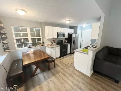 405 Christopher Ln, Canton, GA 30114 photo 4