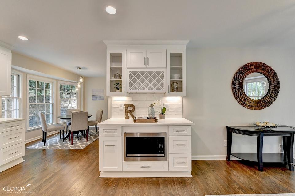  2349 Leisure Lake Dr, Dunwoody, GA 30338 photo 14