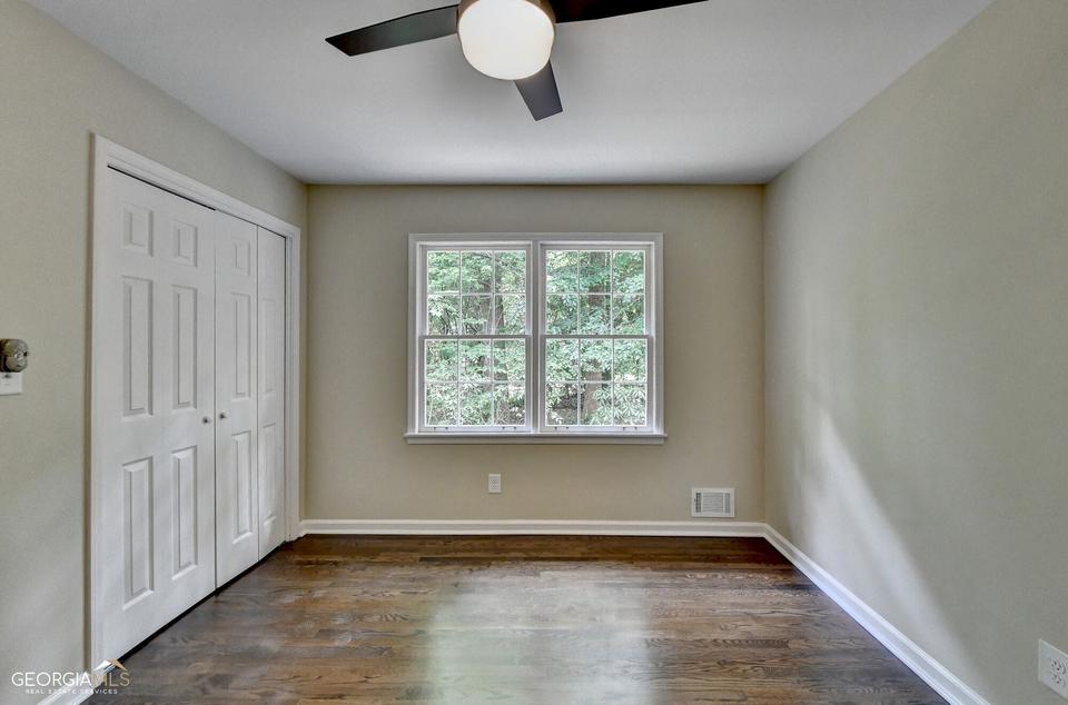  2349 Leisure Lake Dr, Dunwoody, GA 30338 photo 32