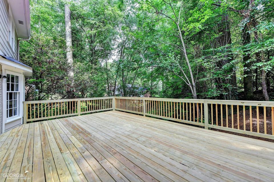  2349 Leisure Lake Dr, Dunwoody, GA 30338 photo 42