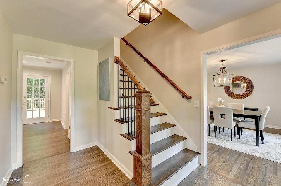  2349 Leisure Lake Dr, Dunwoody, GA 30338 photo 4