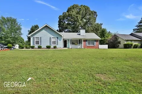 10400 Wisteria Ln, Jonesboro, GA 30238