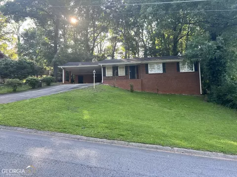 1184 Burbank Trl, Morrow, GA 30260