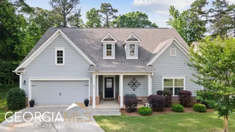 182 Village Pass, Statham, GA 30666