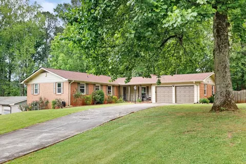 2910 Laura Ln, Lithia Springs, GA 30122