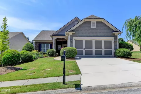 5934 Chimney Rock Dr, Hoschton, GA 30548