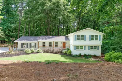 2218 Greencrest Dr, Atlanta, GA 30345