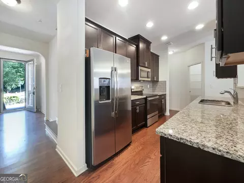 3845 Augustine Pl, Rex, GA 30273 photo 10