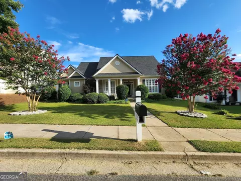 225 Portico Pl, Newnan, GA 30265