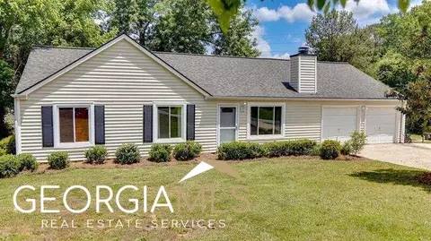 202 Windcrest Ct, Woodstock, GA 30188
