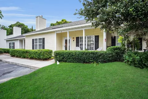 3 Olde Towne Place Dr #3, Savannah, GA 31410