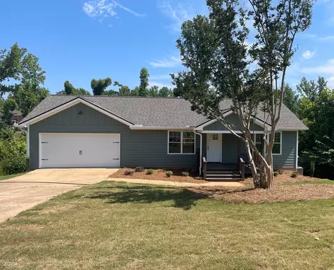 208 Arlington Ct, Newnan, GA 30263