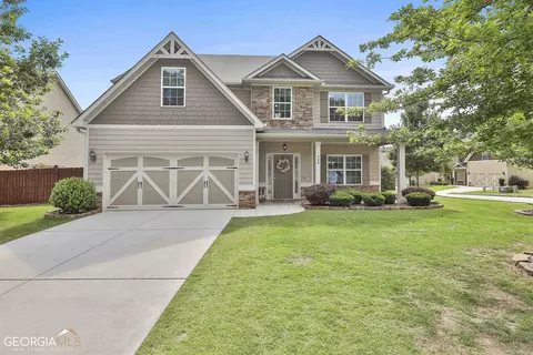 348 Cliffhaven Cir, Newnan, GA 30263