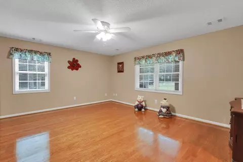 41 Walton Rd, Hinesville, GA 31313 photo 6