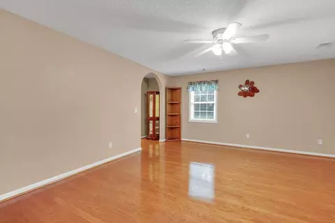 41 Walton Rd, Hinesville, GA 31313 photo 7
