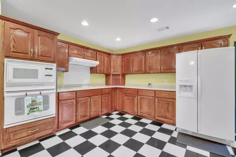 41 Walton Rd, Hinesville, GA 31313 photo 13