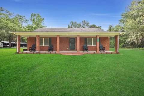 41 Walton Rd, Hinesville, GA 31313 photo 2