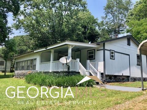 250 E Pine St, Cornelia, GA 30531 photo 3