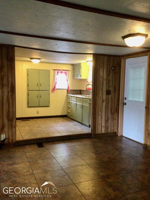 250 E Pine St, Cornelia, GA 30531 photo 10