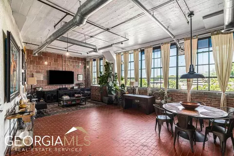 881 Memorial Dr SE #317, Atlanta, GA 30316