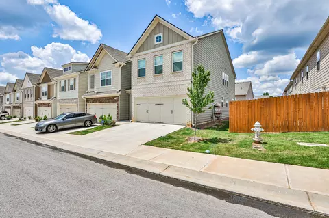 5340 Radford Loop, Fairburn, GA 30213