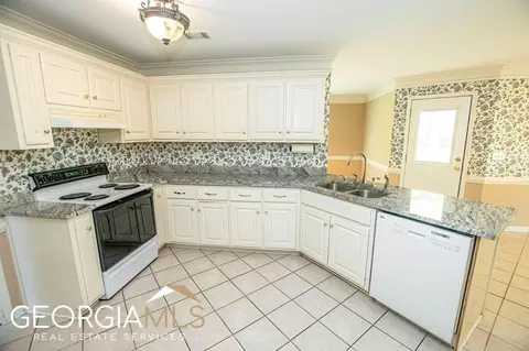 3440 Briscoe Dr, Monroe, GA 30655 photo 5