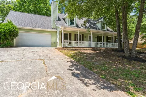2275 Huntington Dr, Loganville, GA 30052