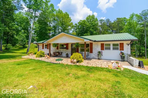 15 Woodland Cir, Bremen, GA 30110