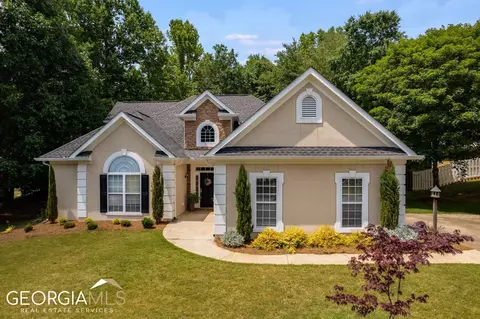 201 Tanglewood Trl, Carrollton, GA 30116