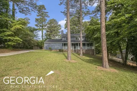 393 Arbor Ridge Dr, Stone Mountain, GA 30087