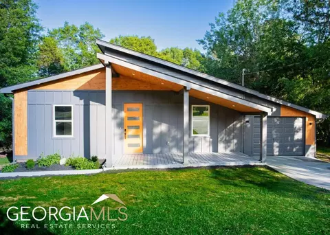 3825 Carter Rd, Buford, GA 30518