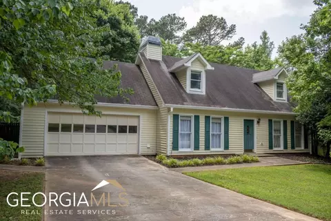 105 Honeytree Dr, Athens, GA 30605