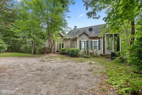460 Smokehouse Knob Dr, Rabun Gap, GA 30568