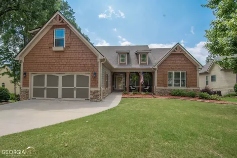 135 Eastlake Lndg, Newnan, GA 30265