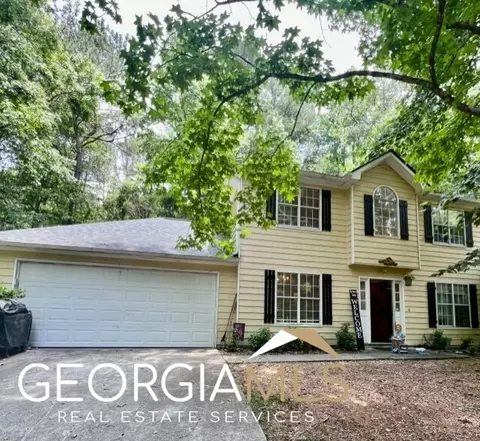 4876 Oakwood Ct, Loganville, GA 30052