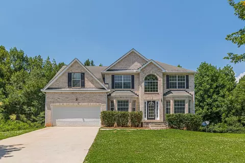 336 Riverview Ct, Fairburn, GA 30213