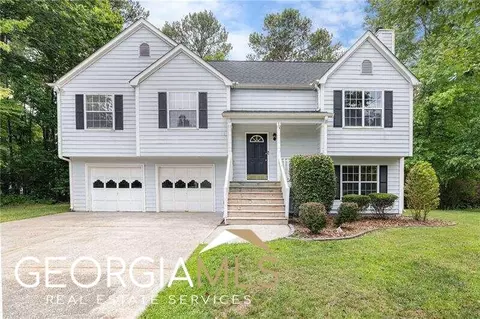 8 Springbrooke Trl, Dallas, GA 30157