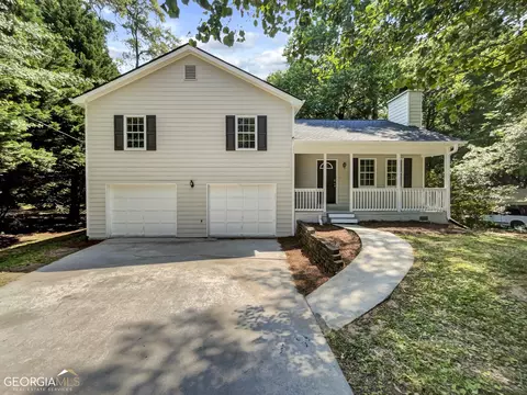 1214 Granite Ln, Loganville, GA 30052