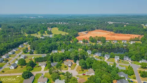 557 Bishop Ct, Commerce, GA 30529 photo 101