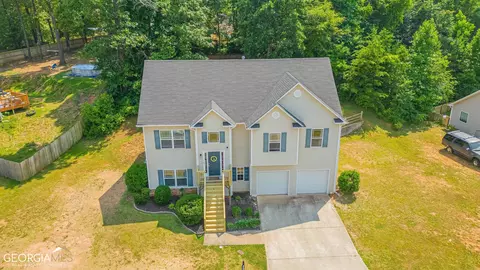 557 Bishop Ct, Commerce, GA 30529 photo 6