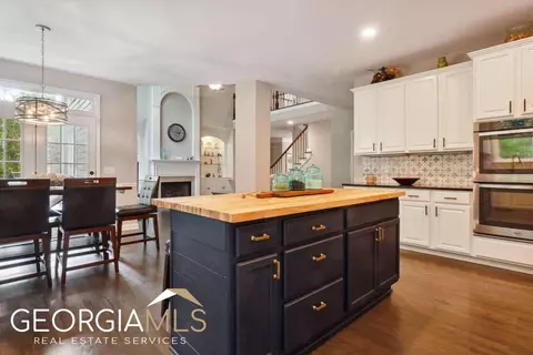 4755 Spring Park Cir, Suwanee, GA 30024 photo 9