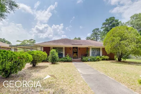 4111 Worth St, Savannah, GA 31405