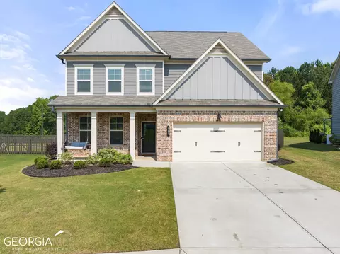 295 Winterset Cir, Hoschton, GA 30548
