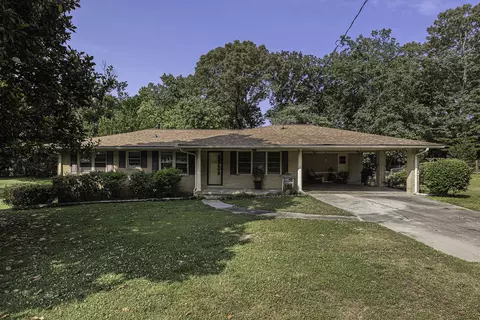 6831 Cherry Cir, Lithia Springs, GA 30122